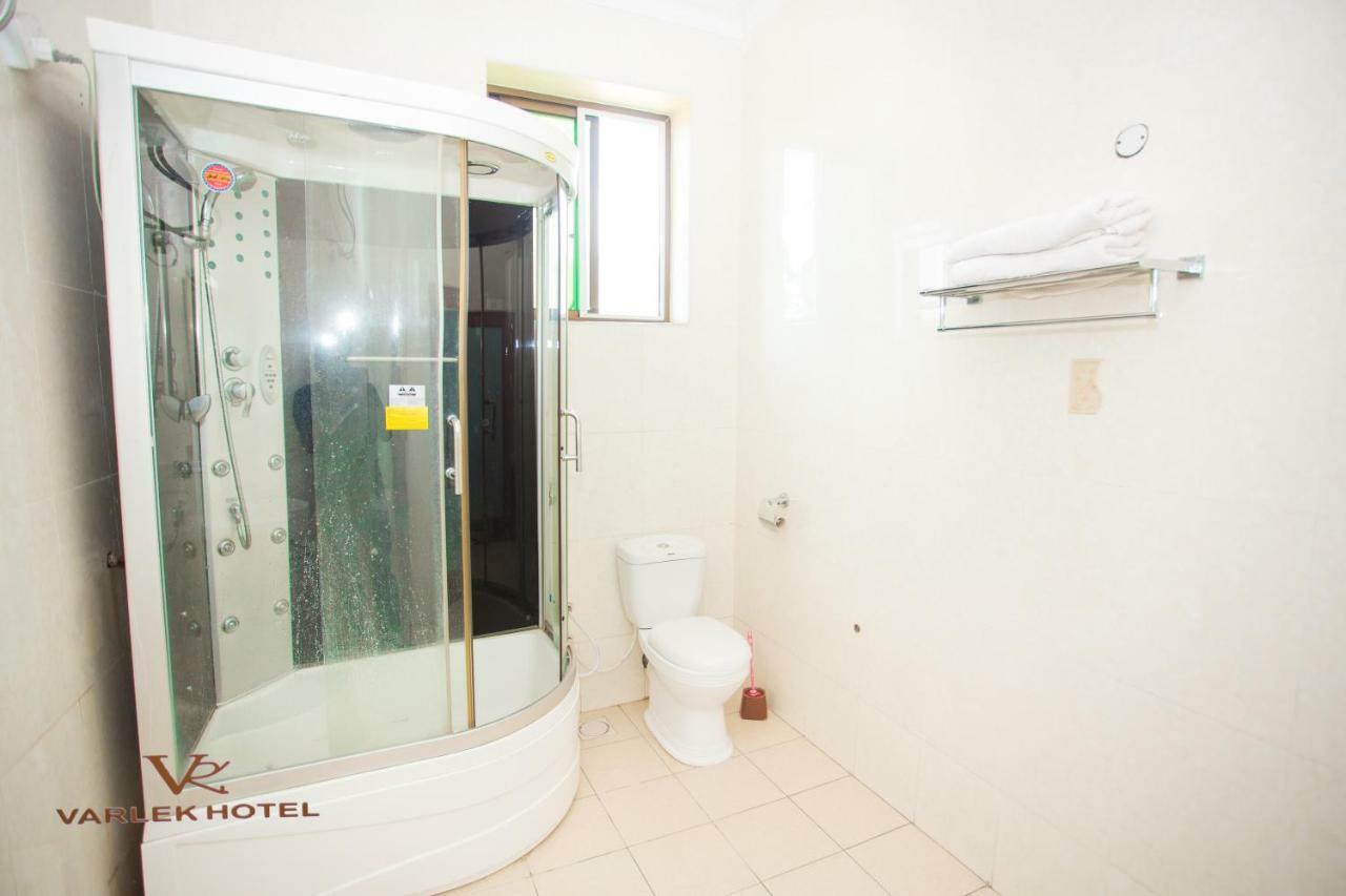 Varlek Hotel Dar es Salaam Exterior photo