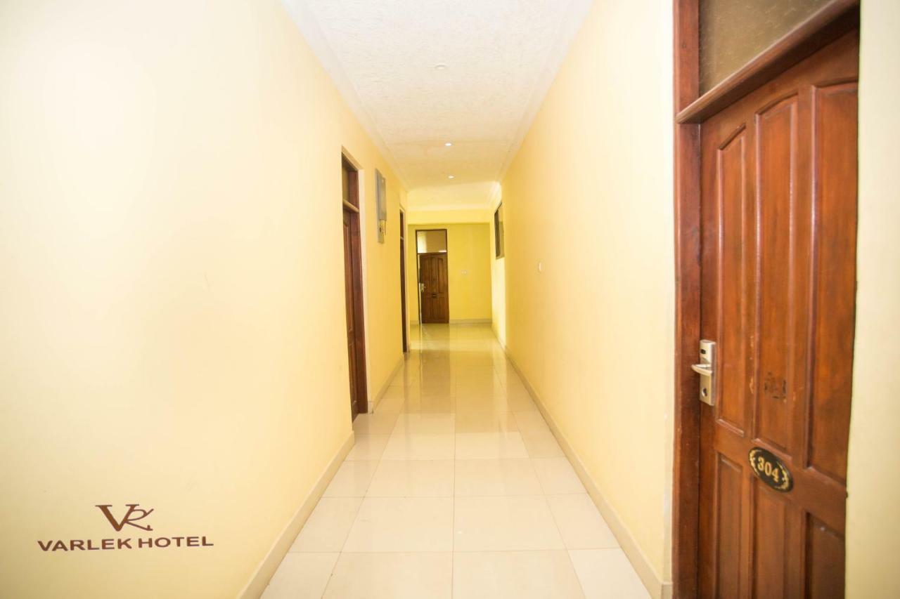 Varlek Hotel Dar es Salaam Exterior photo