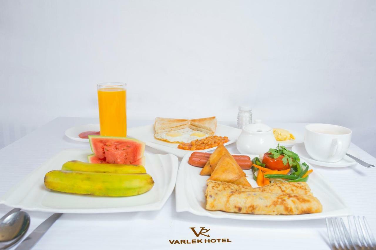 Varlek Hotel Dar es Salaam Exterior photo